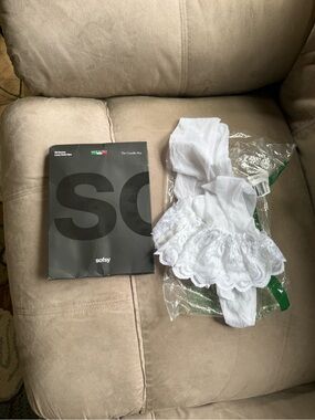 sofsy Hoisery bundle - Medium/ Large NWT